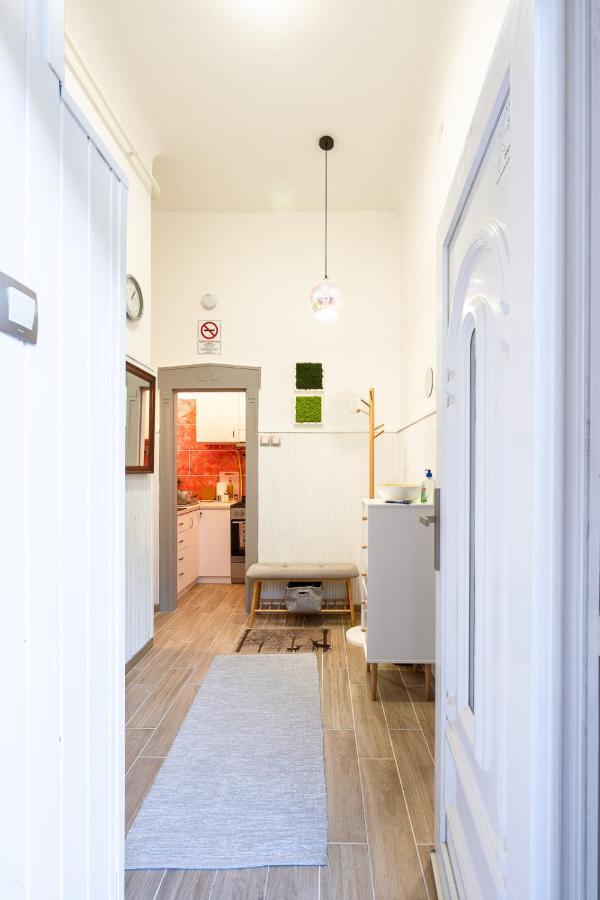 Stylish Modern Apartment Next To New York Cafe Budapeste Exterior foto
